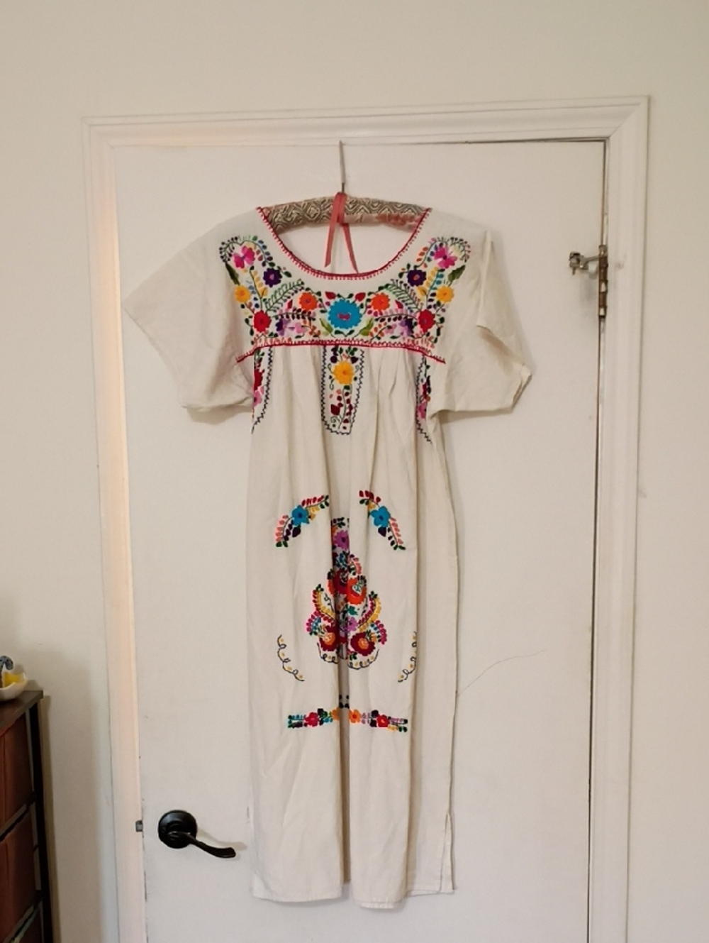 Vintage Embroidered Mexican Dress M